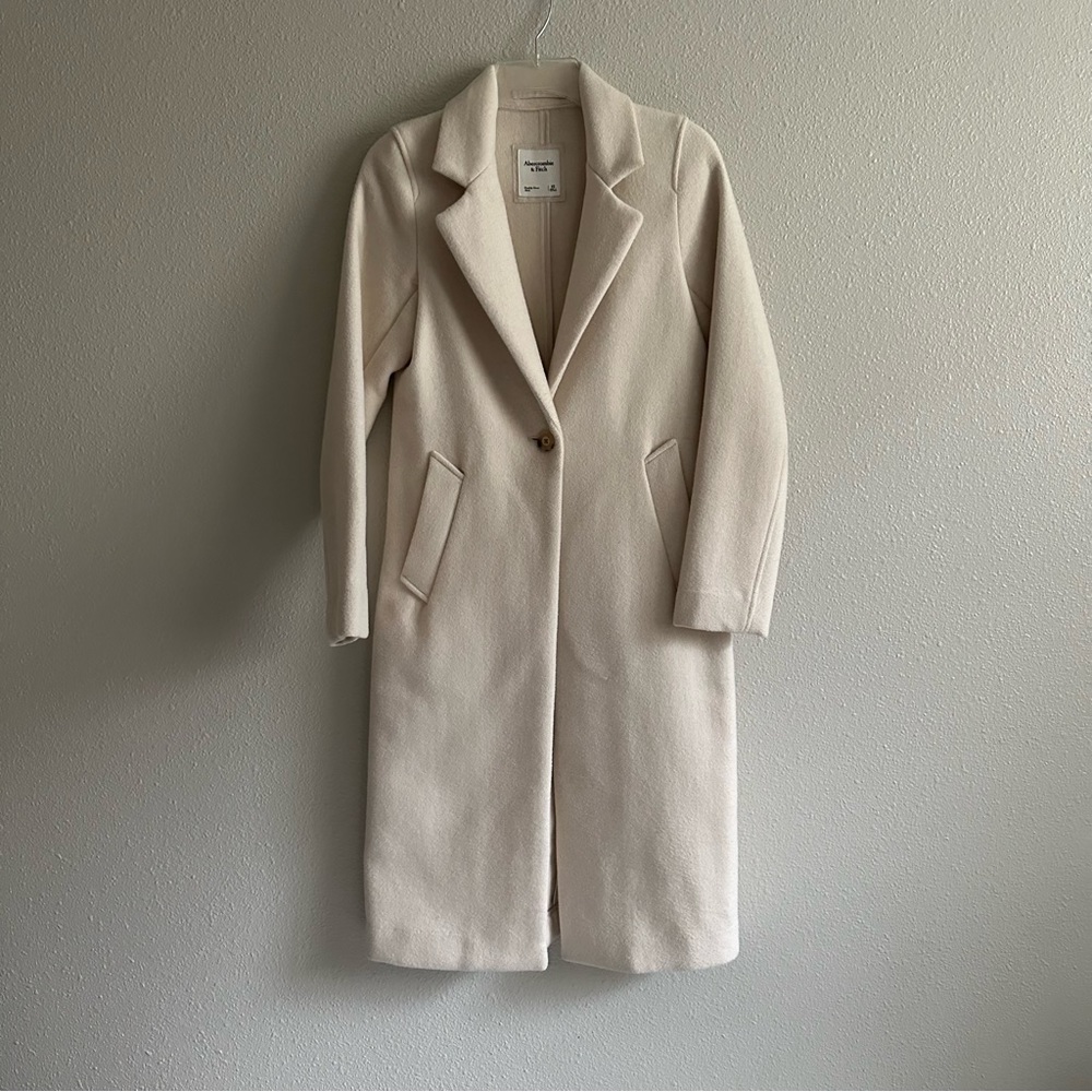 Abercrombie and Fitch white wool coat size XS